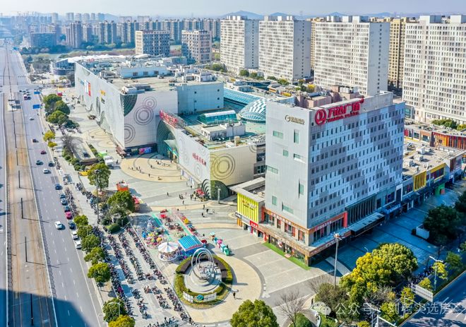 间售楼处发布：以品质铸就传奇！CQ9电子聚焦中国铁建西派云(图4)